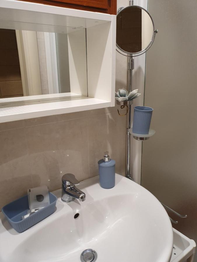 La Dimora Di Don Vito - Appartamento Confortevole Bari Buitenkant foto